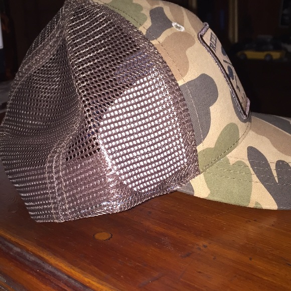 Reel Marsh Charters "Old School" truckers cap - Picture 4 of 5